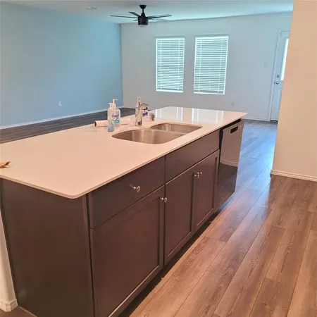 $2,100 | 1213 Wildflower Street, Ennis, TX 75119