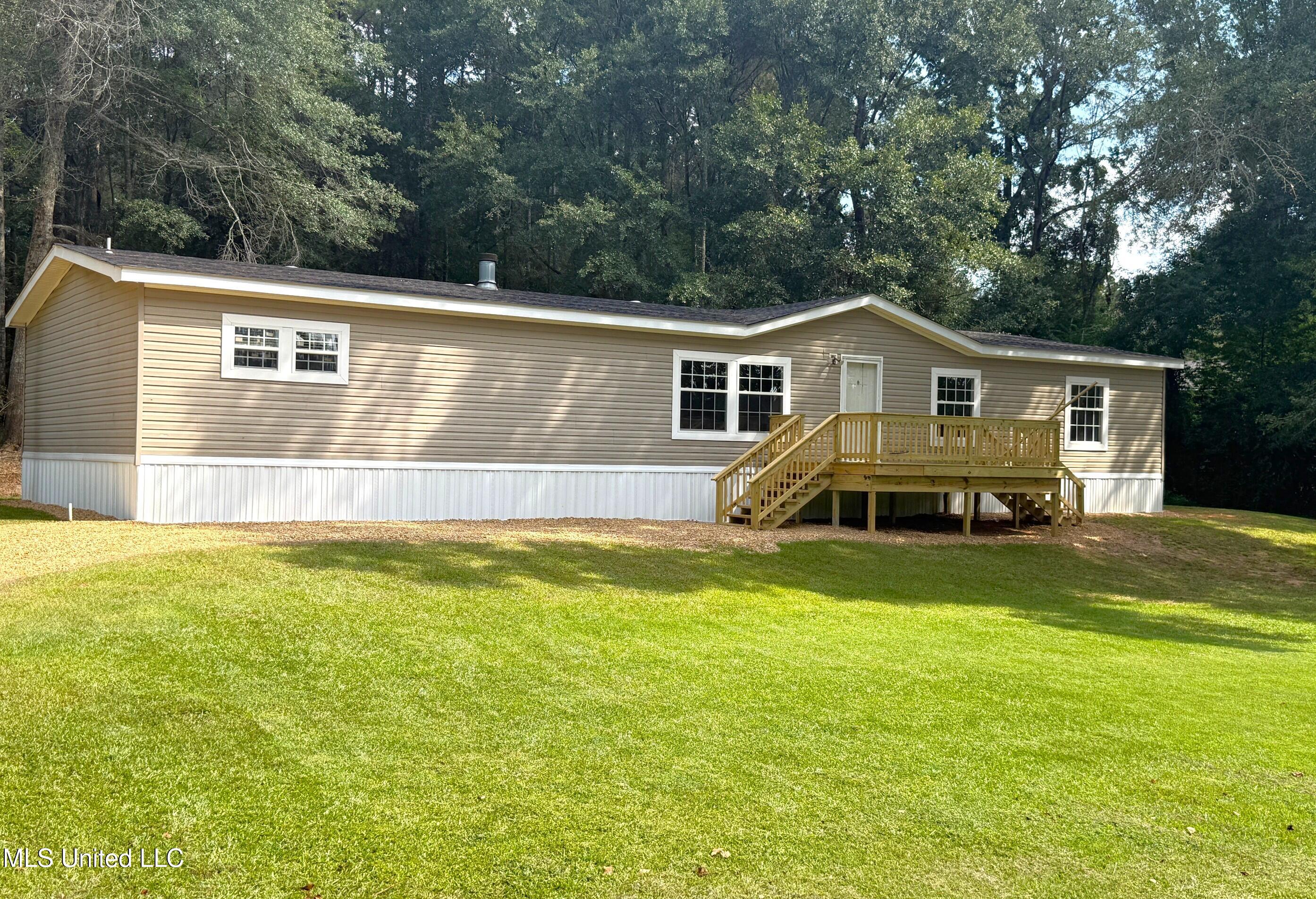 2147 McComb Holmesville Road McComb, MS 39648 - Photo 2 of 10 IMG_2365