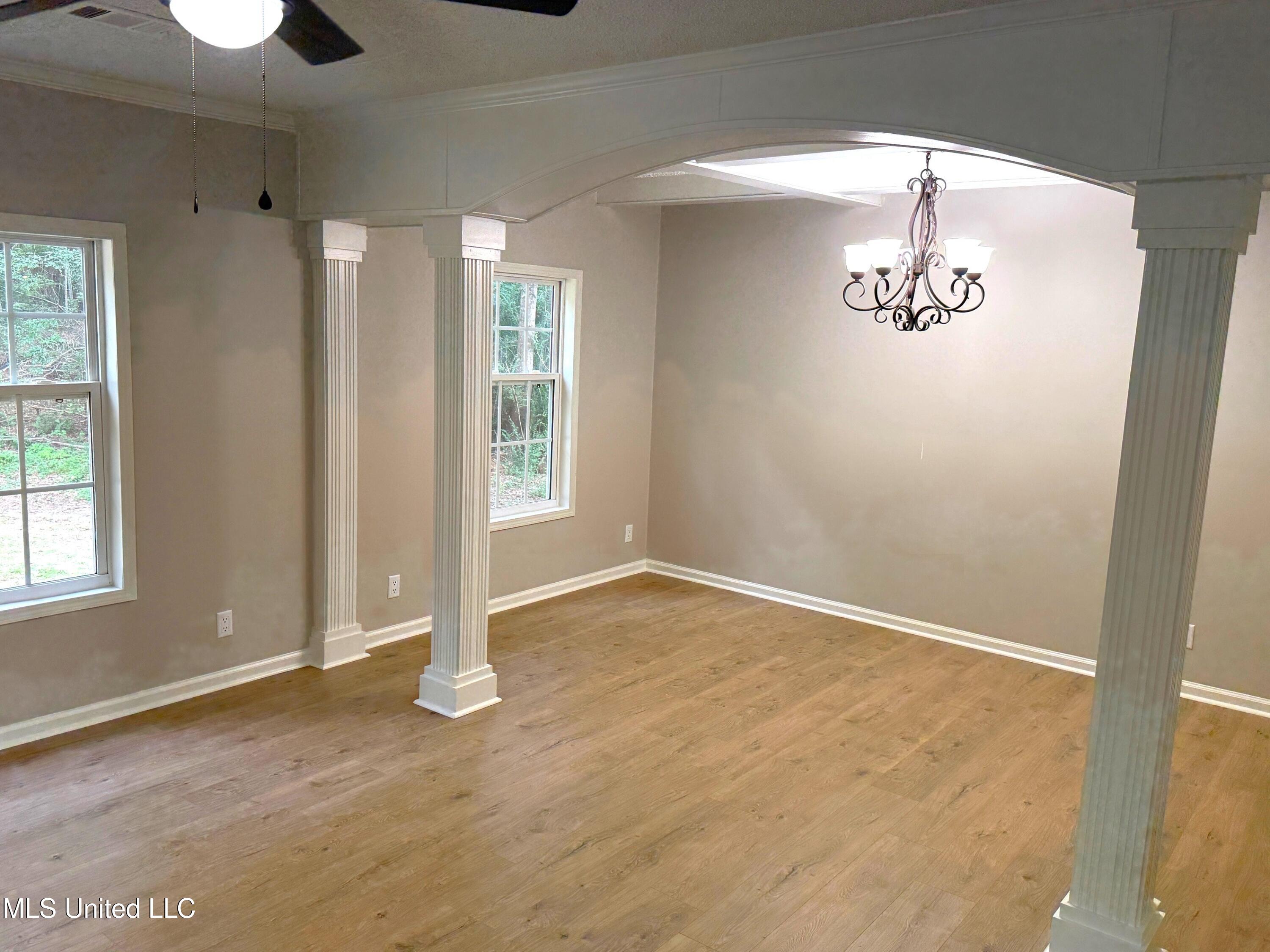 2147 McComb Holmesville Road McComb, MS 39648 - Photo 5 of 10 IMG_2369