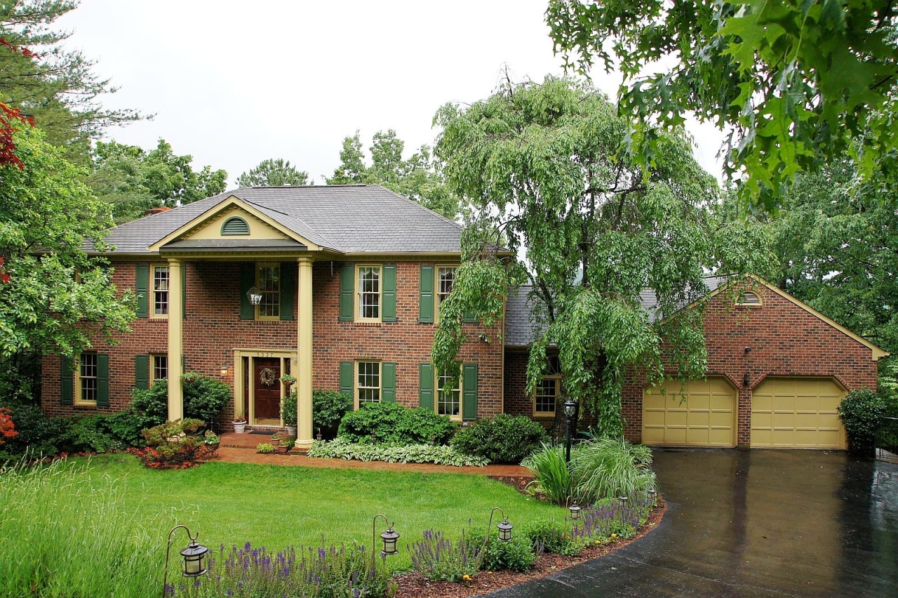 5327 Silver Fox Road Roanoke, VA 24018 - Photo 1 of 24 FRONT EXTERIOR