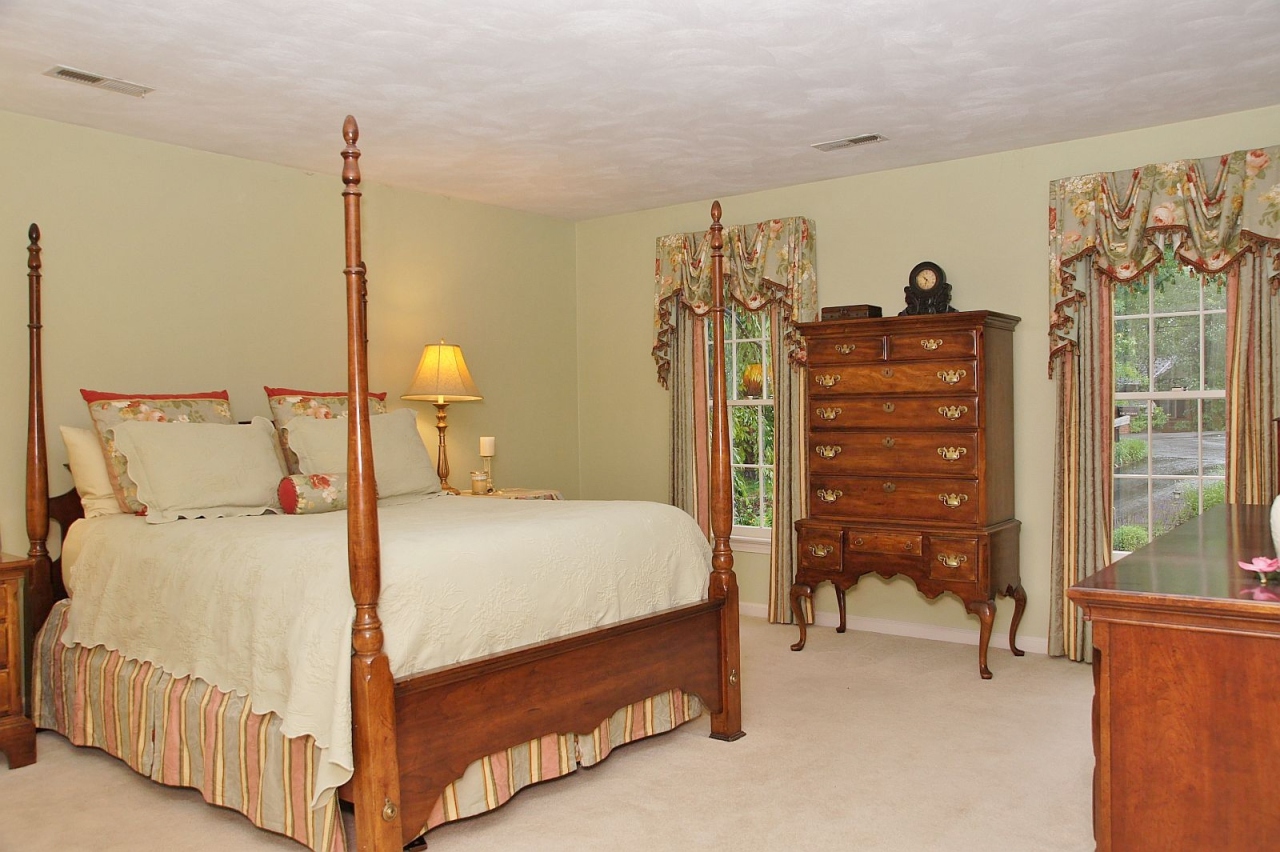 5327 Silver Fox Road Roanoke, VA 24018 - Photo 13 of 24 INTERIOR