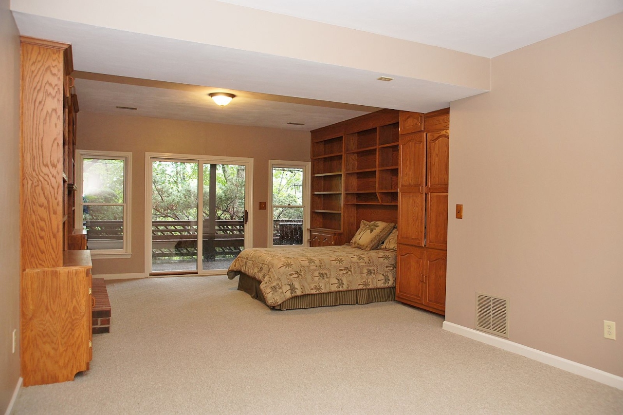 5327 Silver Fox Road Roanoke, VA 24018 - Photo 21 of 24 INTERIOR