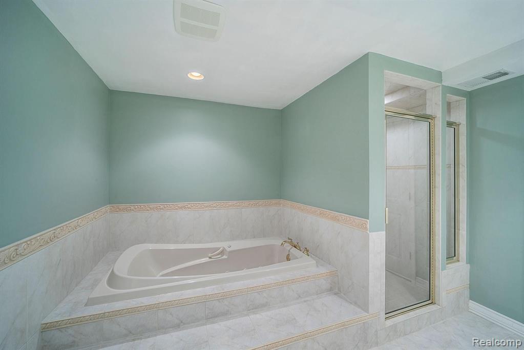 2898 Current Drive Rochester Hills, MI 48309 - Photo 38 of 47