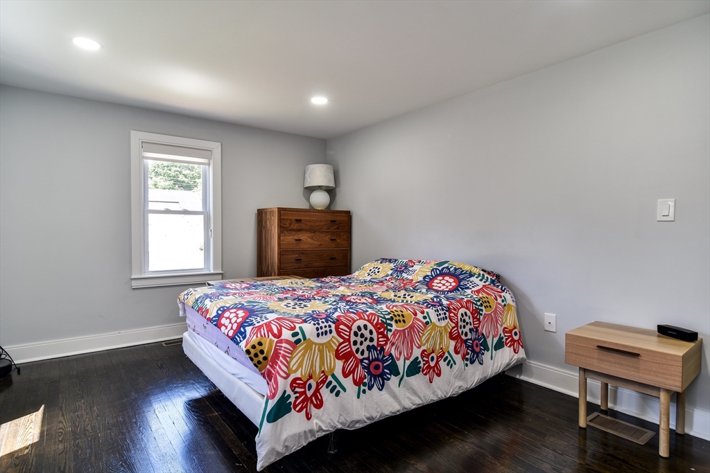 8 Lee Road Sharon, MA 02067 - Photo 11 of 20