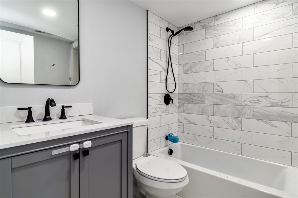 8 Lee Road Sharon, MA 02067 - Photo 13 of 20