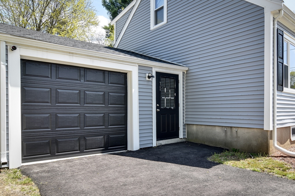 8 Lee Road Sharon, MA 02067 - Photo 18 of 20