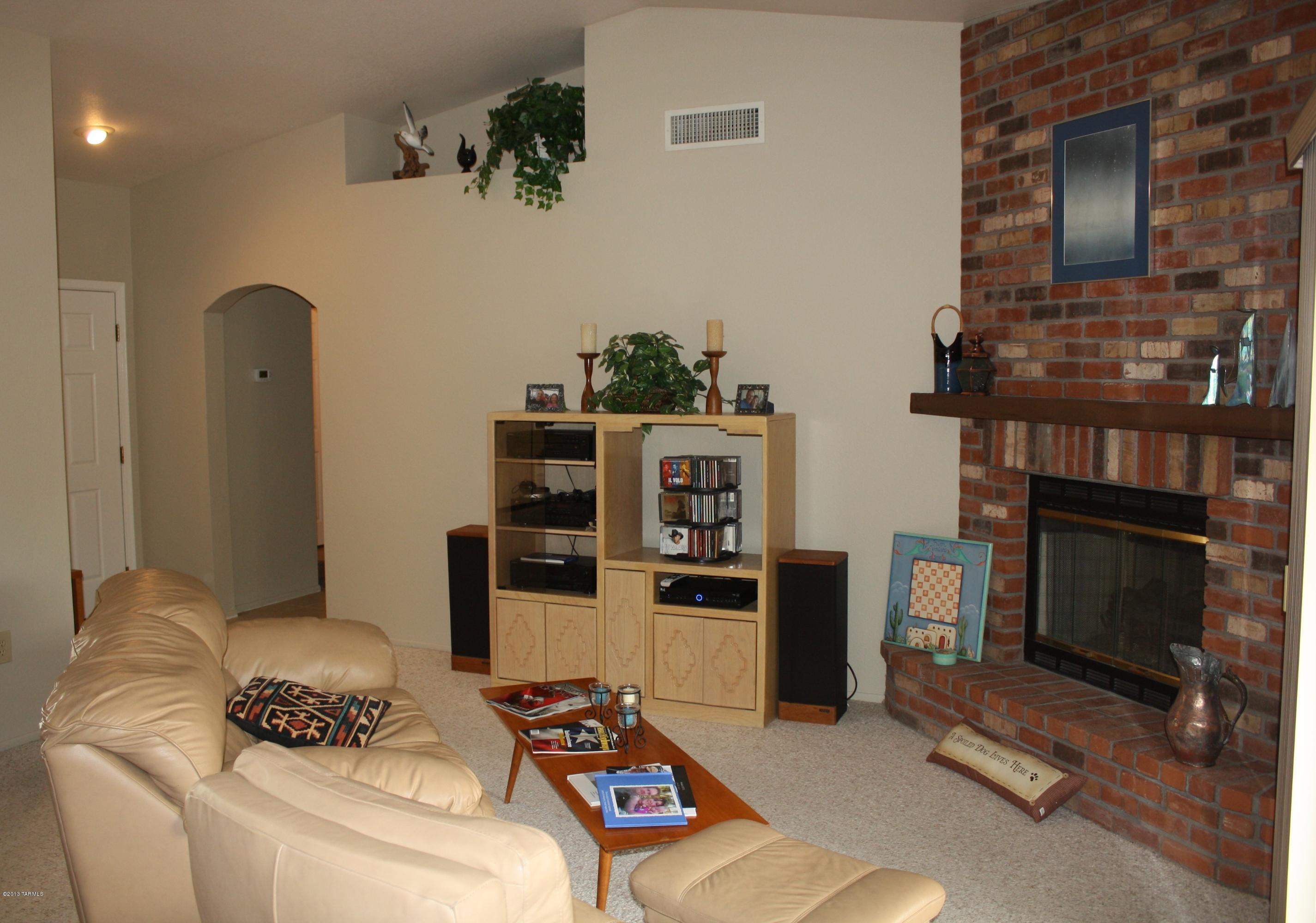965 East Royal Ridge Drive Tucson, AZ 85755 - Photo 3 of 16
