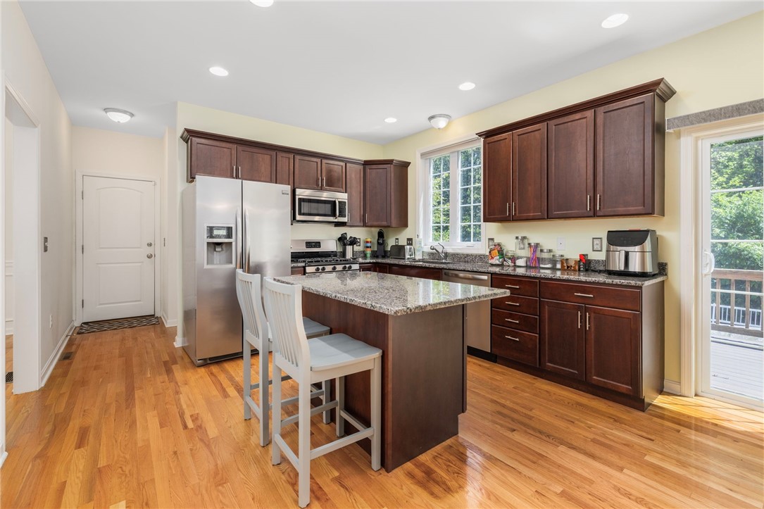 78 Ginger Trail Coventry, RI 02816 - Photo 16 of 48