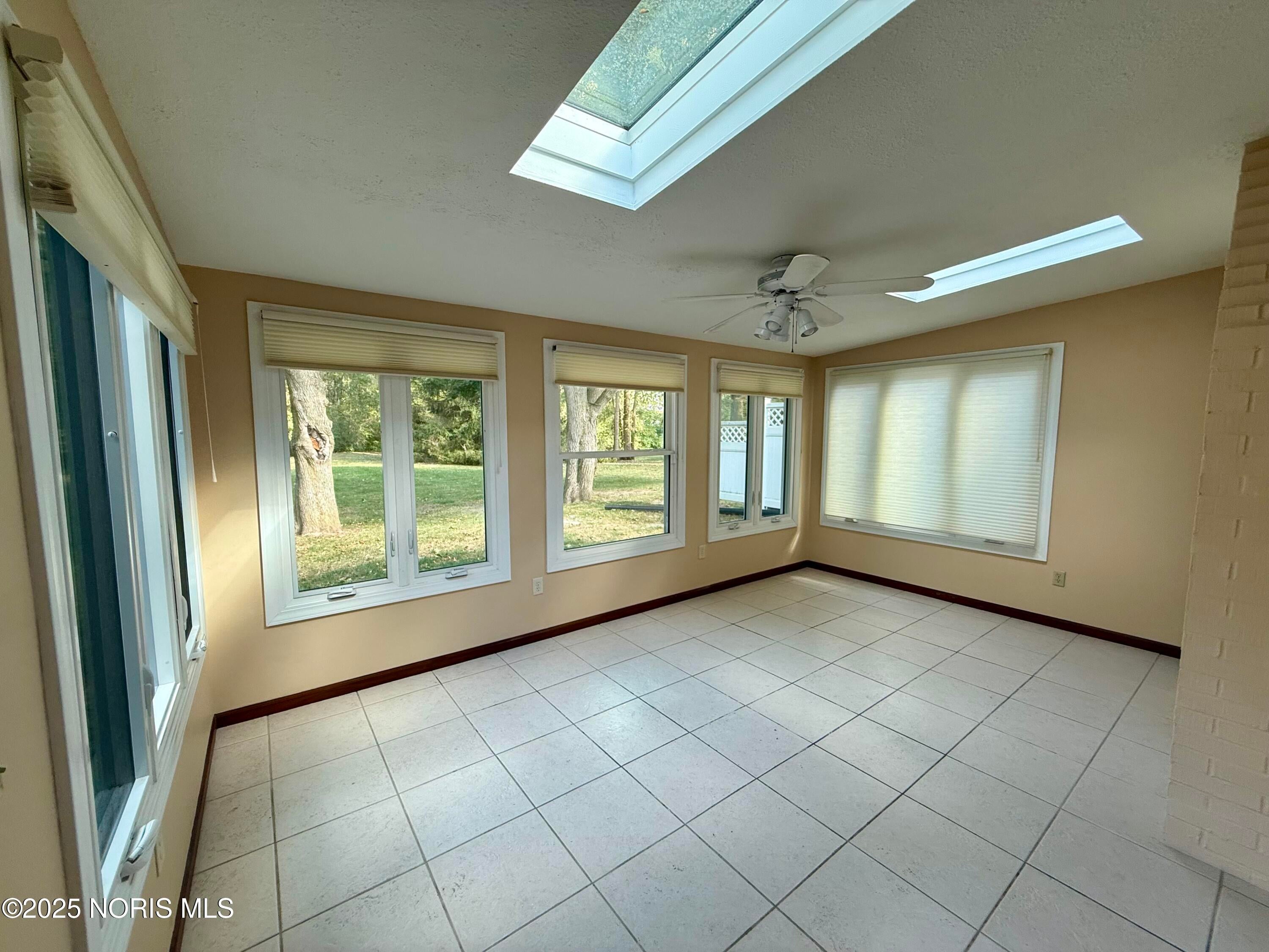 505 Bright Road Findlay, OH 45840 - Photo 11 of 39 505-013