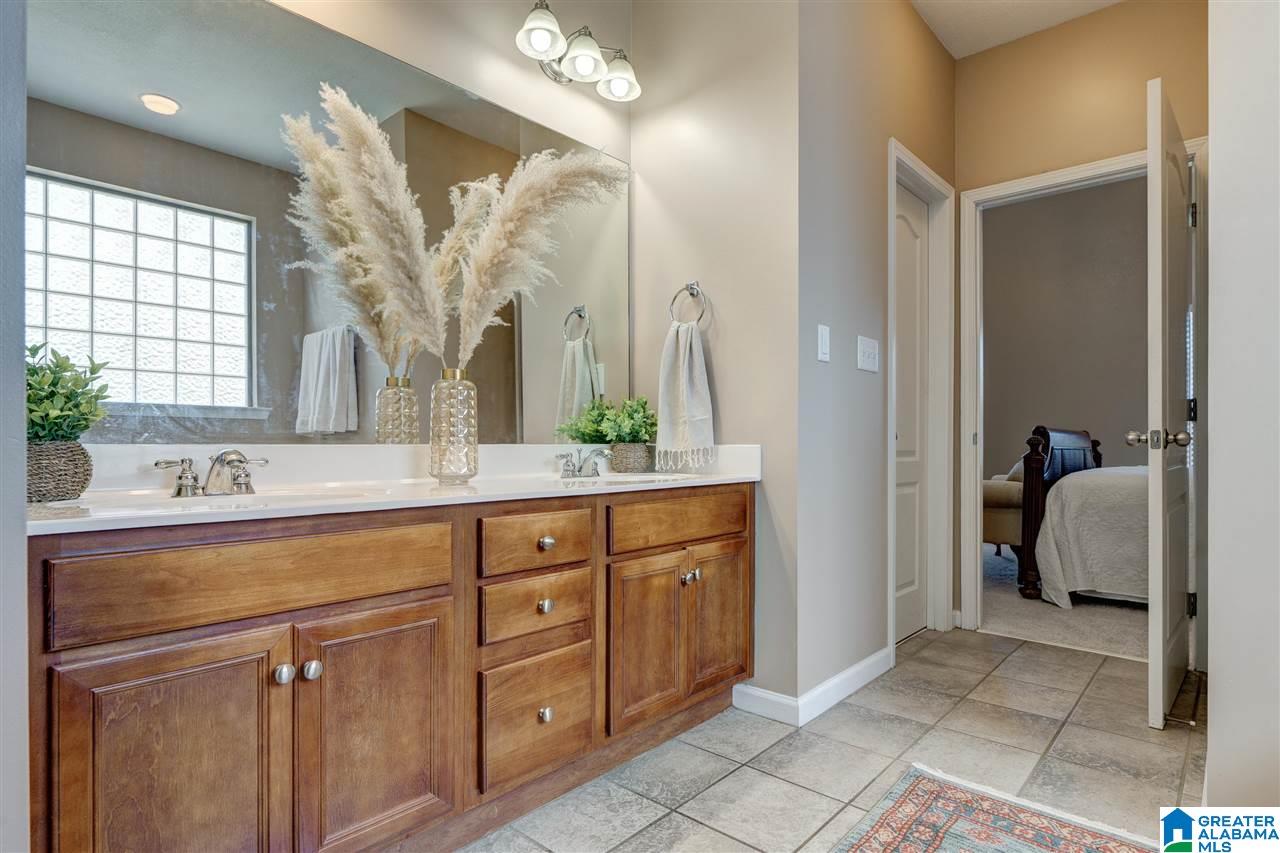 672 Wynlake Cove Alabaster, AL 35007 - Photo 16 of 34