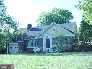 81 Blackwell Road Pennington, NJ 08534 - Photo 1 of 6
