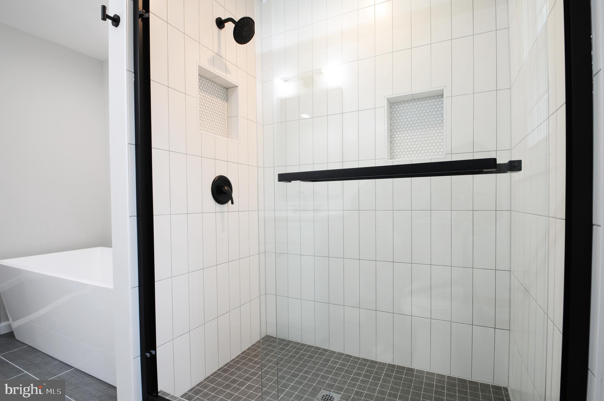 12023 Canter Lane Reston, VA 20191 - Photo 33 of 48 Custom Master Shower