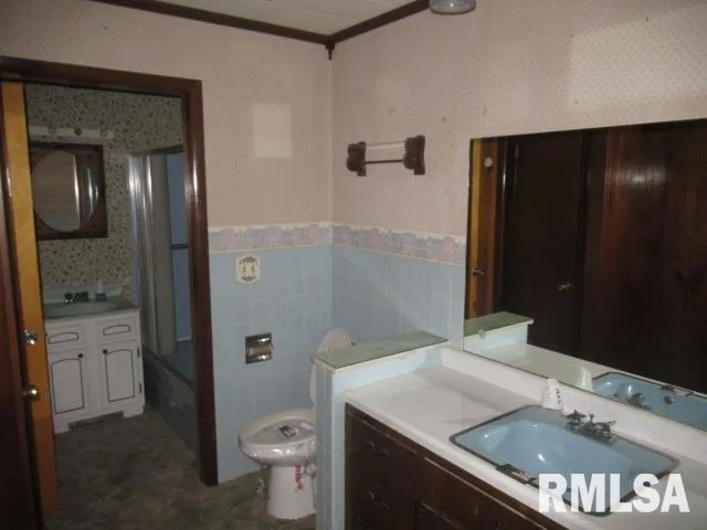 $70,000 | 1117 East Ash Street, Herrin, IL 62948