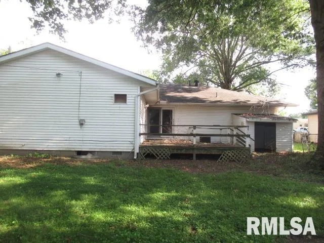 $70,000 | 1117 East Ash Street, Herrin, IL 62948