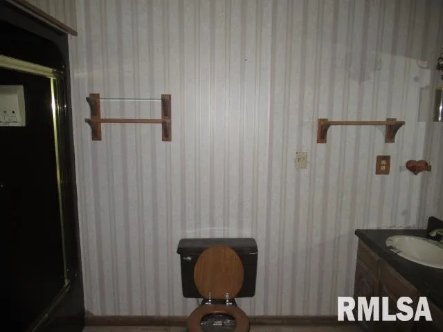 $70,000 | 1117 East Ash Street, Herrin, IL 62948