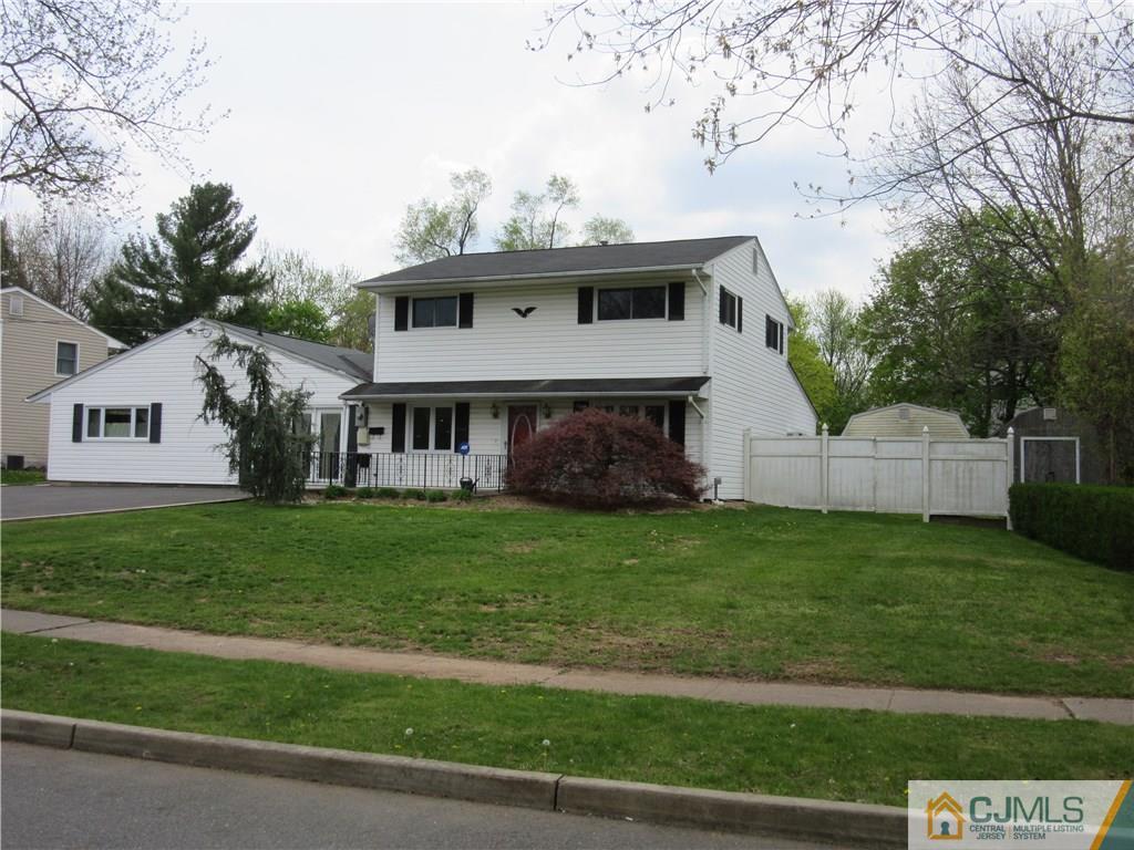 31 Emerald Road Kendall Park, NJ 08824 - Photo 2 of 20 Gallery Image 2