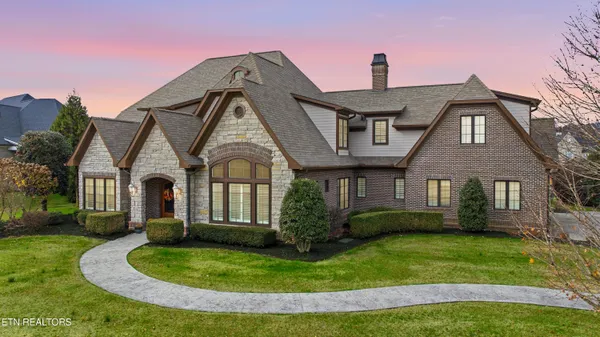 $1,950,000 | 3713 Edgewater Way, Louisville, TN 37777