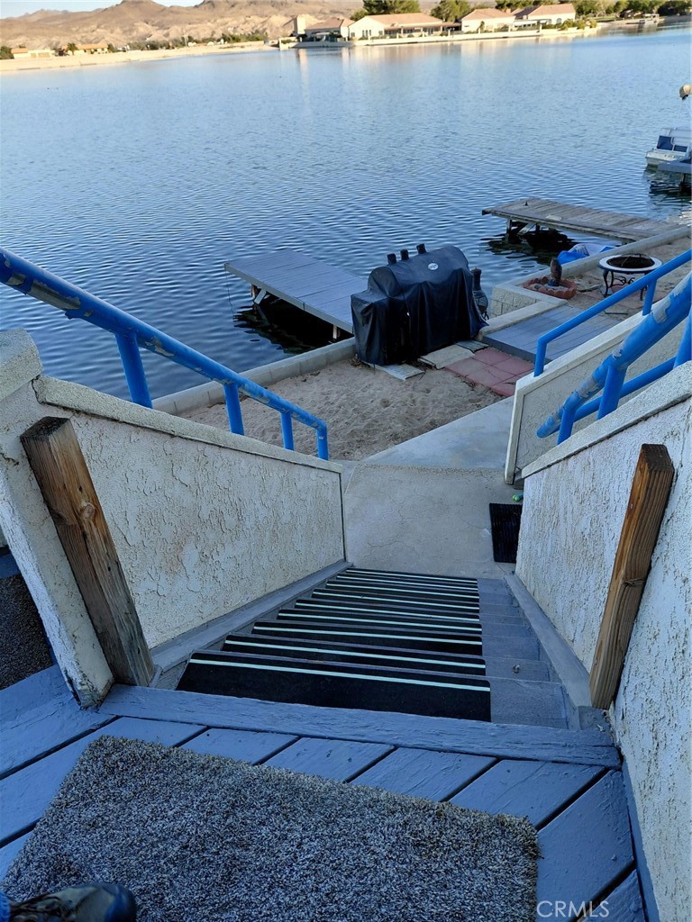 14530 Nautical Lane, Unit 15 Helendale, CA 92342 - Photo 13 of 14 a view of entryway