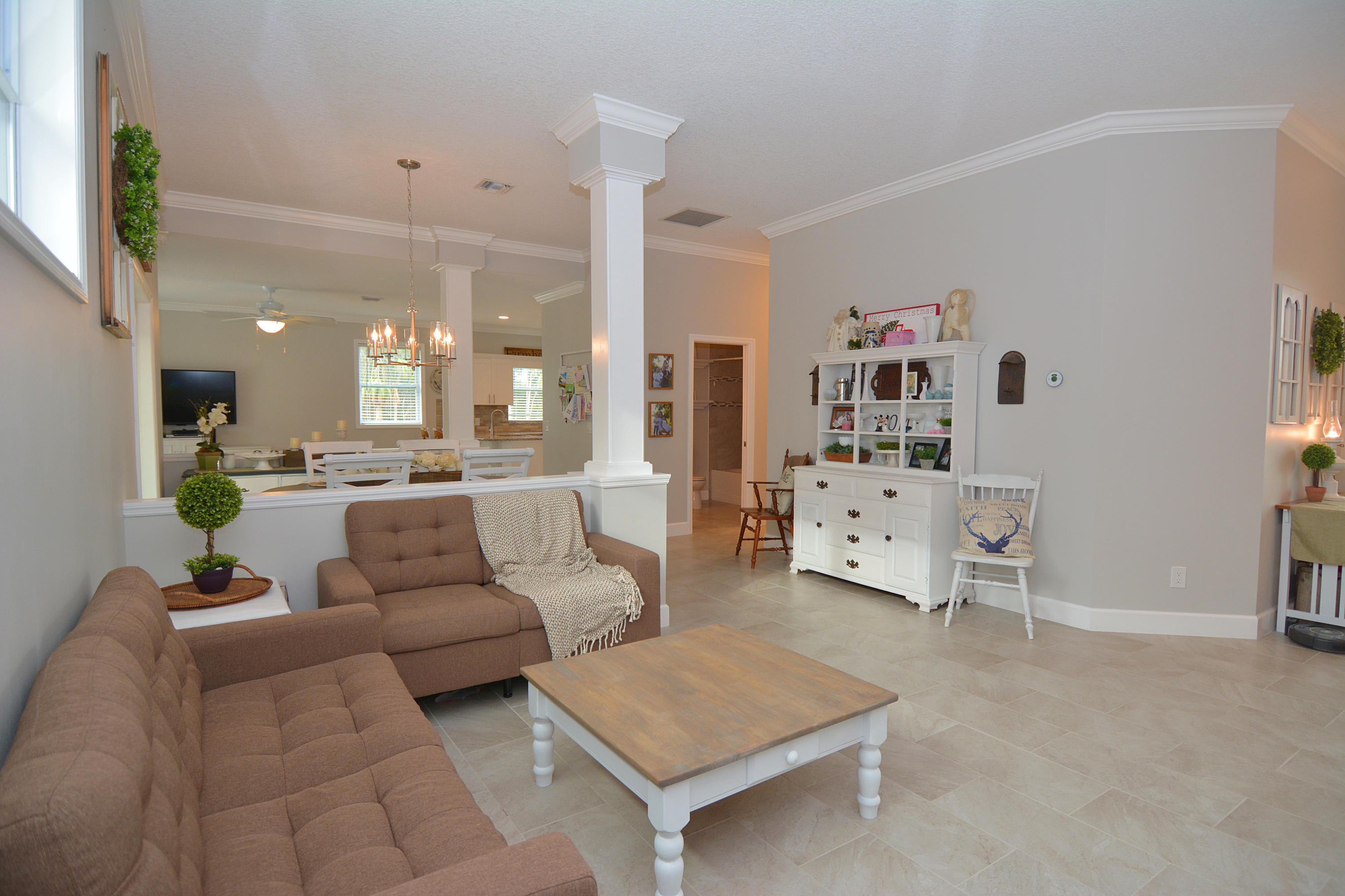 730 Southeast Salerno Road Stuart, FL 34997 - Photo 6 of 29 C 2017 MBP 011018 730 SE Salerno Rd (16)