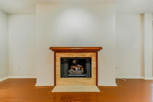 $550,000 | 1401 Burr Oak Road, Unit 108B, Hinsdale, IL 60521