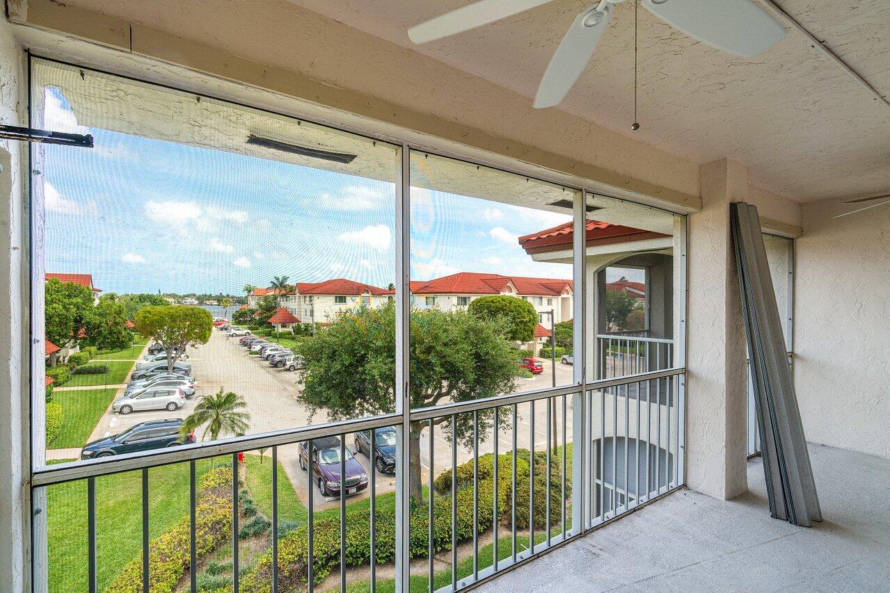 104 Half Moon Circle, Unit B3 Hypoluxo, FL 33462 - Photo 20 of 58 020-104HalfMoonCircle-Hypoluxo-FL-33462-
