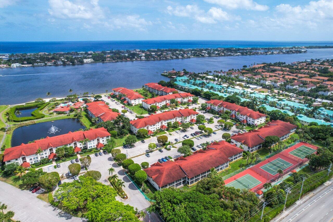 104 Half Moon Circle, Unit B3 Hypoluxo, FL 33462 - Photo 32 of 58 032-104HalfMoonCircle-Hypoluxo-FL-33462-