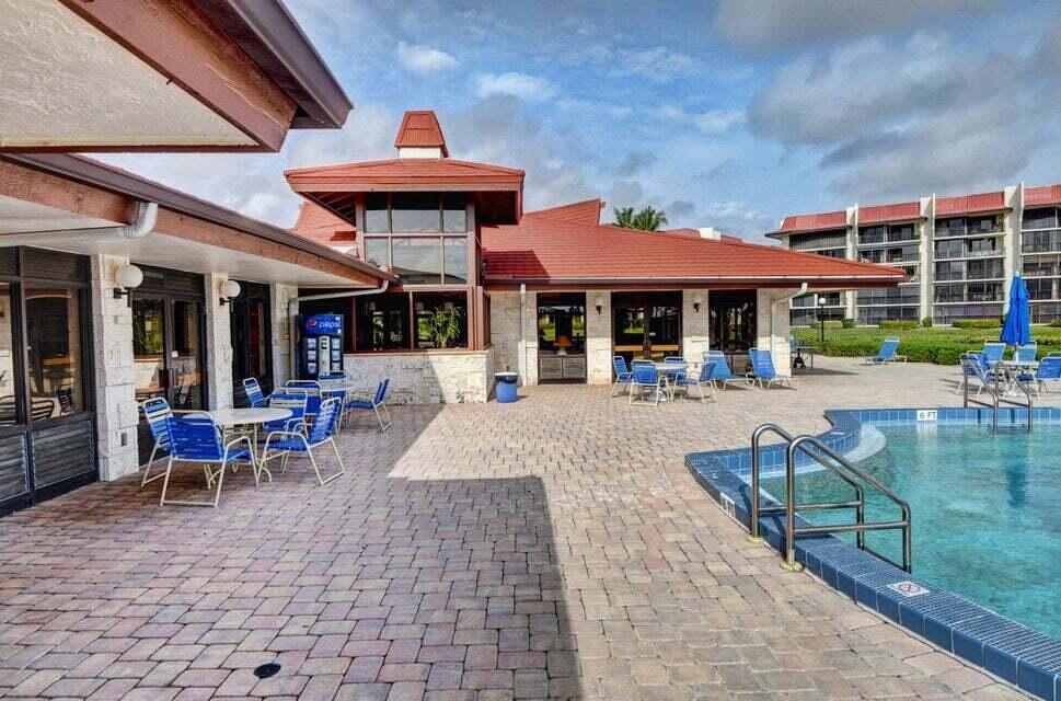 104 Half Moon Circle, Unit B3 Hypoluxo, FL 33462 - Photo 41 of 58 hmb26