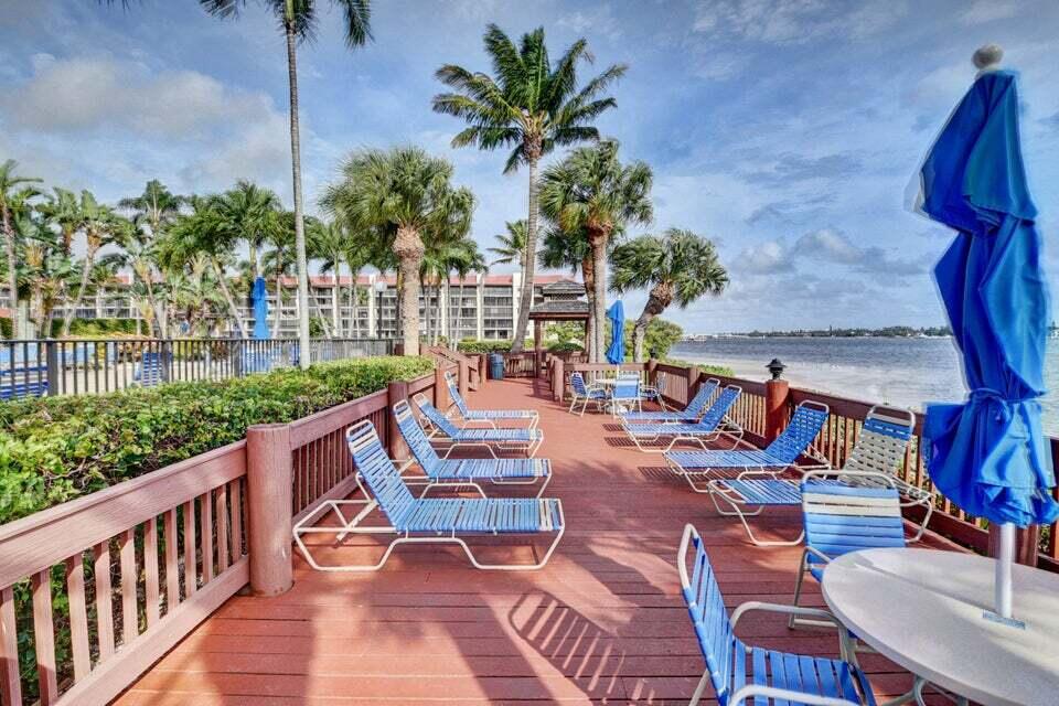 104 Half Moon Circle, Unit B3 Hypoluxo, FL 33462 - Photo 46 of 58 hmb18