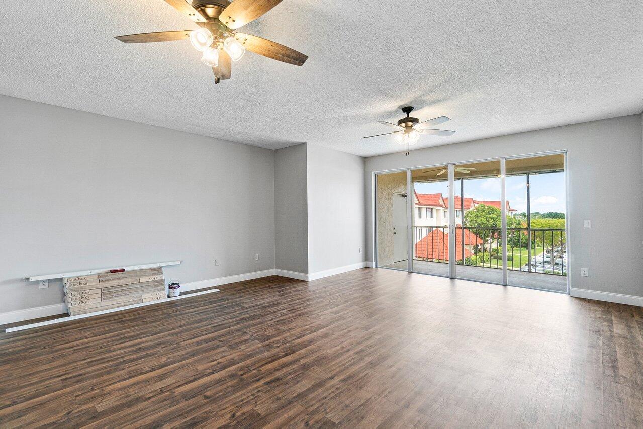 104 Half Moon Circle, Unit B3 Hypoluxo, FL 33462 - Photo 6 of 58 005-104HalfMoonCircle-Hypoluxo-FL-33462-