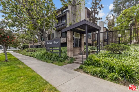 $585,000 | 8110 Manitoba Street, Unit 106, Playa del Rey, CA 90293