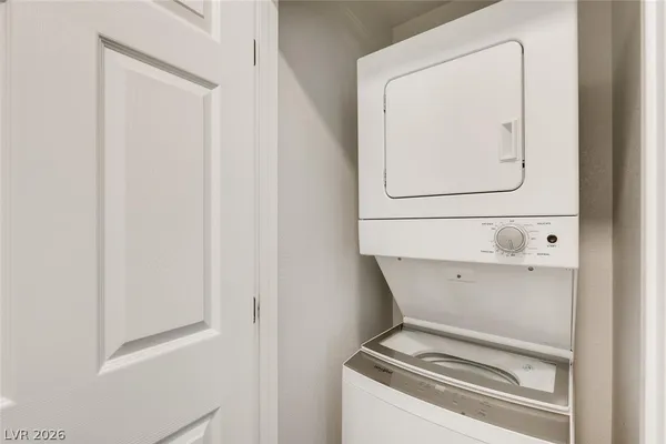 $1,695 | 4496 Pencester Street, Las Vegas, NV 89115