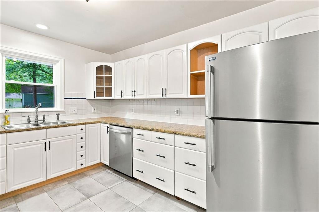 1445 Varner Road Marietta, GA 30062 - Photo 21 of 30 Gallery Image 21