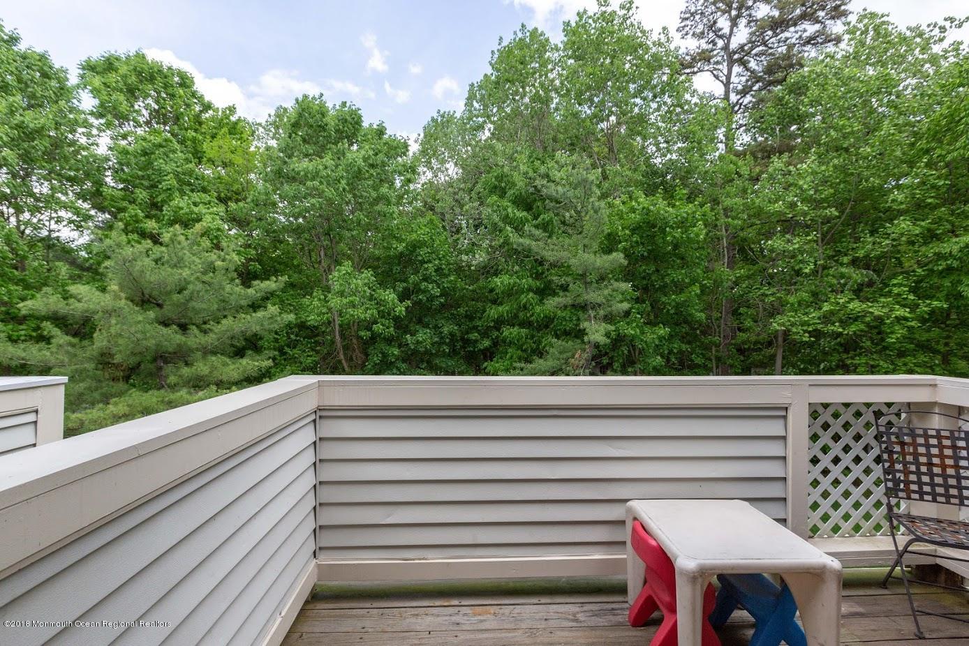 8 White Oak Court Howell, NJ 07731 - Photo 5 of 20 8WhiteOak-83