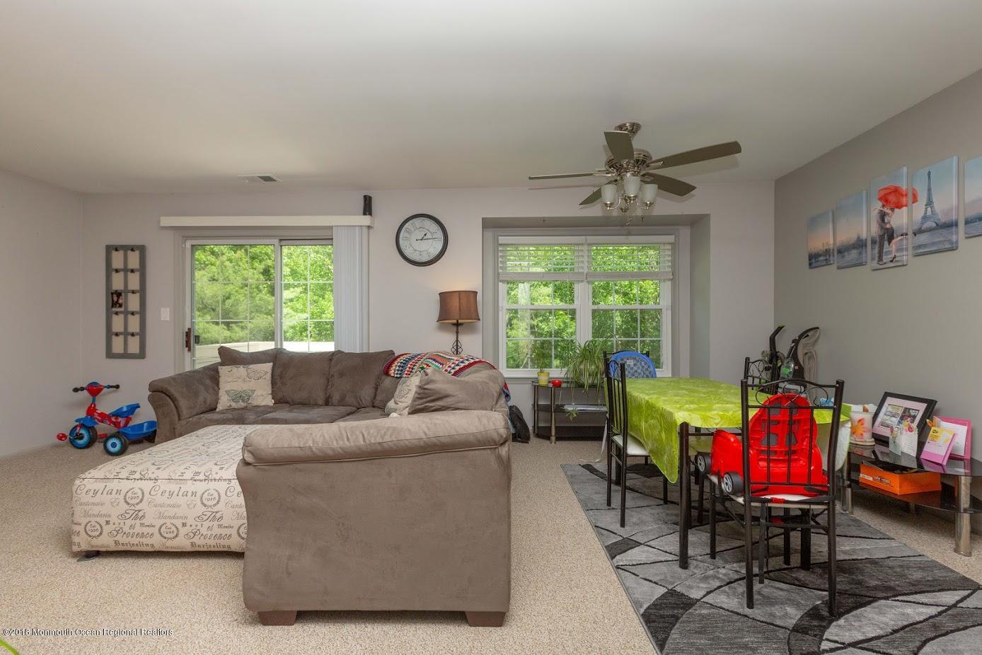 8 White Oak Court Howell, NJ 07731 - Photo 9 of 20 8WhiteOak-31