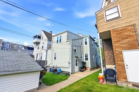 $429,900 | 1671 North Marshall Street, Milwaukee, WI 53202