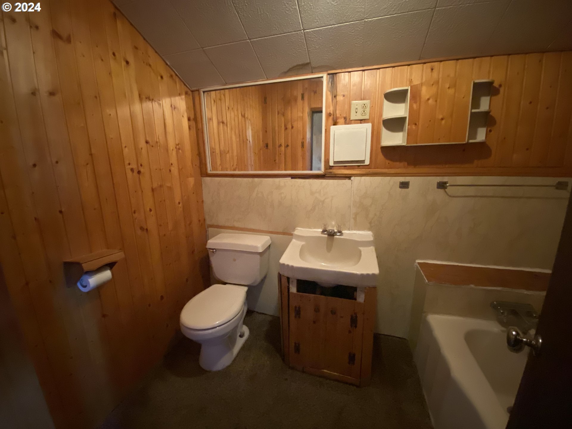 7185 Vaughn Road Tillamook, OR 97141 - Photo 20 of 24 Gallery Image 20