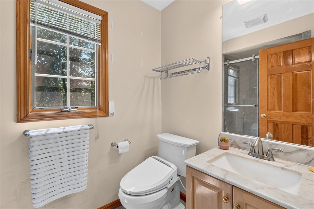 29 Page Road Weston, MA 02493 - Photo 19 of 34
