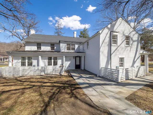 $3,300 | 523 Danbury Road, Unit D, Wilton, CT 06897