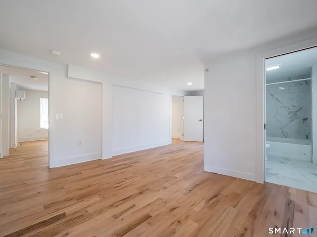 $3,300 | 523 Danbury Road, Unit D, Wilton, CT 06897