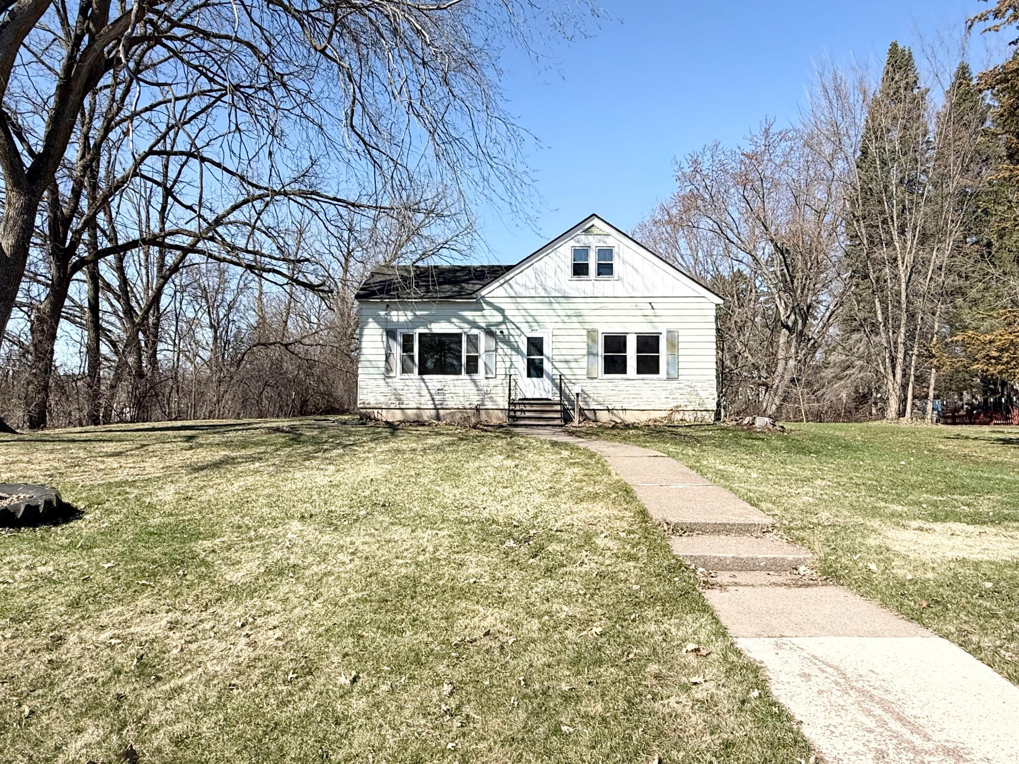 207 Grove Street North Mora, MN 55051 - Photo 1 of 1
