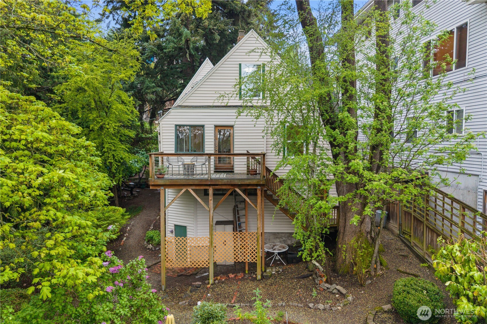 421 North 40th Street Seattle, WA 98103 - Photo 37 of 40