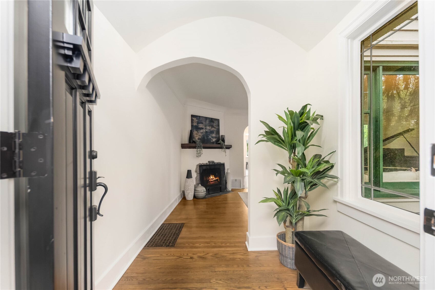 421 North 40th Street Seattle, WA 98103 - Photo 4 of 40