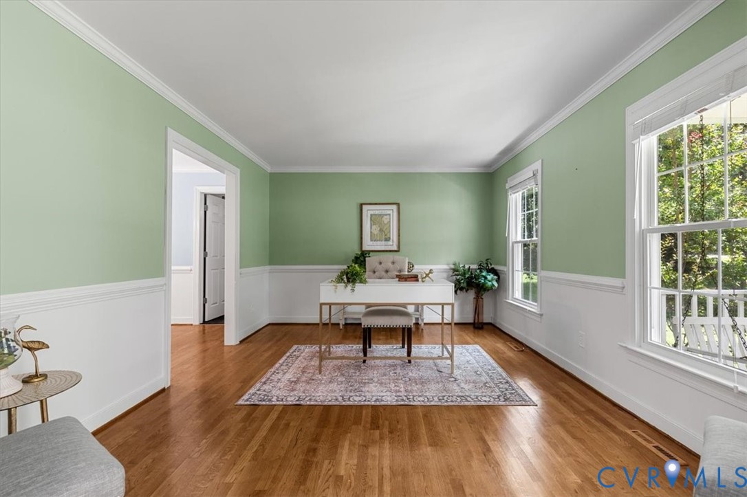 10330 Christina Road Chesterfield, VA 23832 - Photo 5 of 39 a living room with furniture and a table