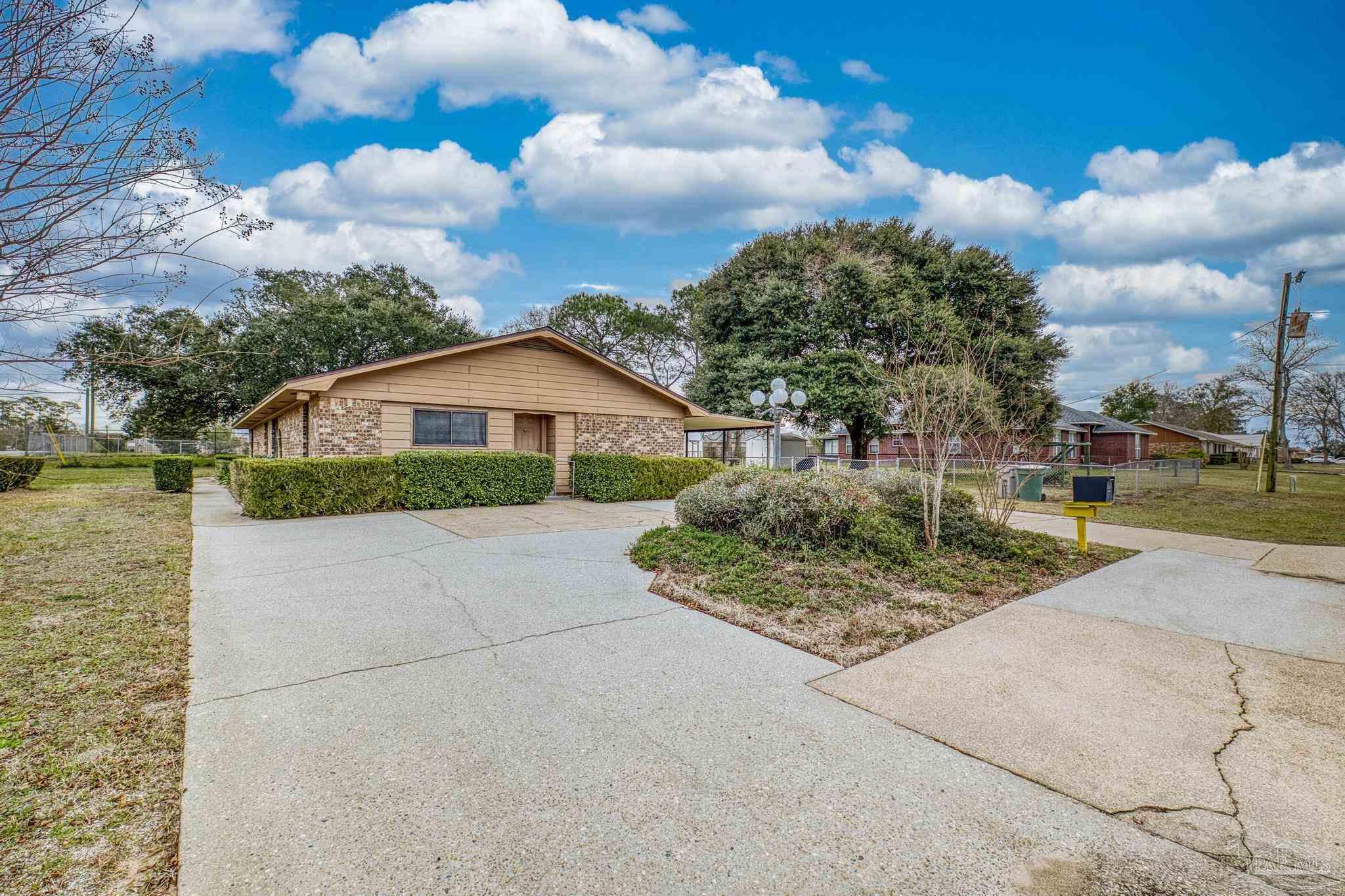 415 West Kingsfield Road Cantonment, FL 32533 - Photo 52 of 58 Gallery Image 52