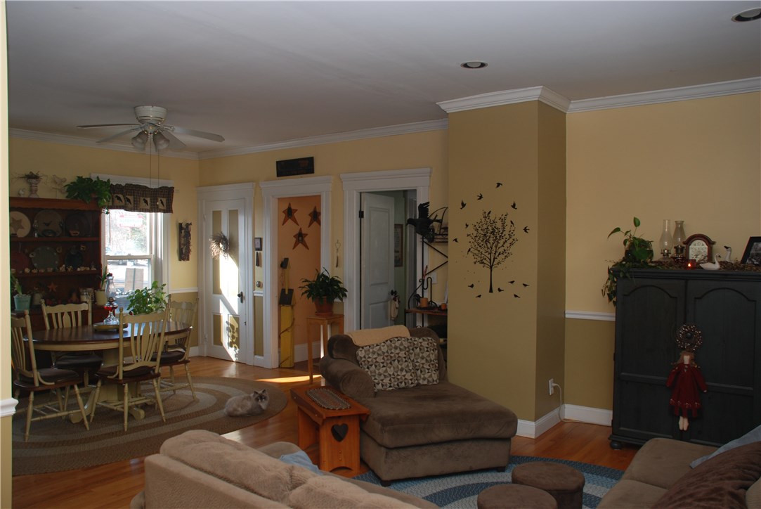 732 Main Street Warren, RI 02885 - Photo 6 of 37 Gallery Image 6