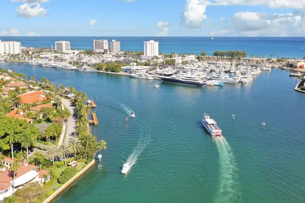 $1,890,000 | 16945 Bridge Crossing Circle, Delray Beach, FL 33446