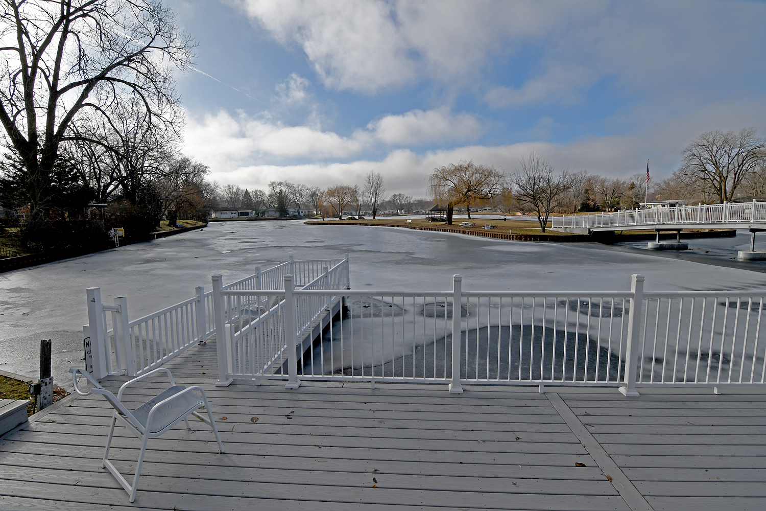 1134 Lakeview Road Elgin, IL 60123 - Photo 21 of 26 a view of a terrace