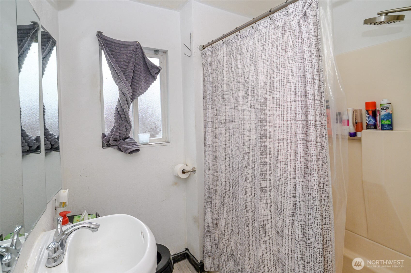 1002 Grandridge Road Grandview, WA 98930 - Photo 7 of 10