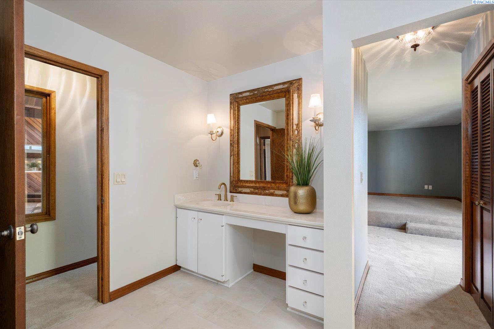 3010 Basin Hill Road Mesa, WA 99343 - Photo 35 of 50 Gallery Image 35