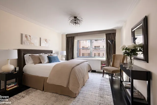 $995,000 | 27 East 65th Street, Unit 11D | Lenox Hill